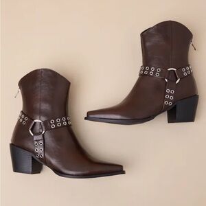 Lulus Hallee Brown Pointed-Toe Ankle Booties Size 8 New in Box